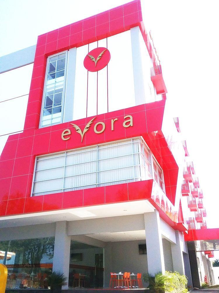 Evora Hotel Surabaya Exterior photo